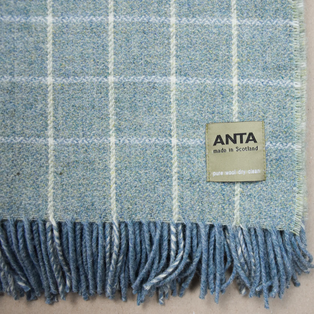 Achmelvich Scottish Lambswool Throw - Image 3