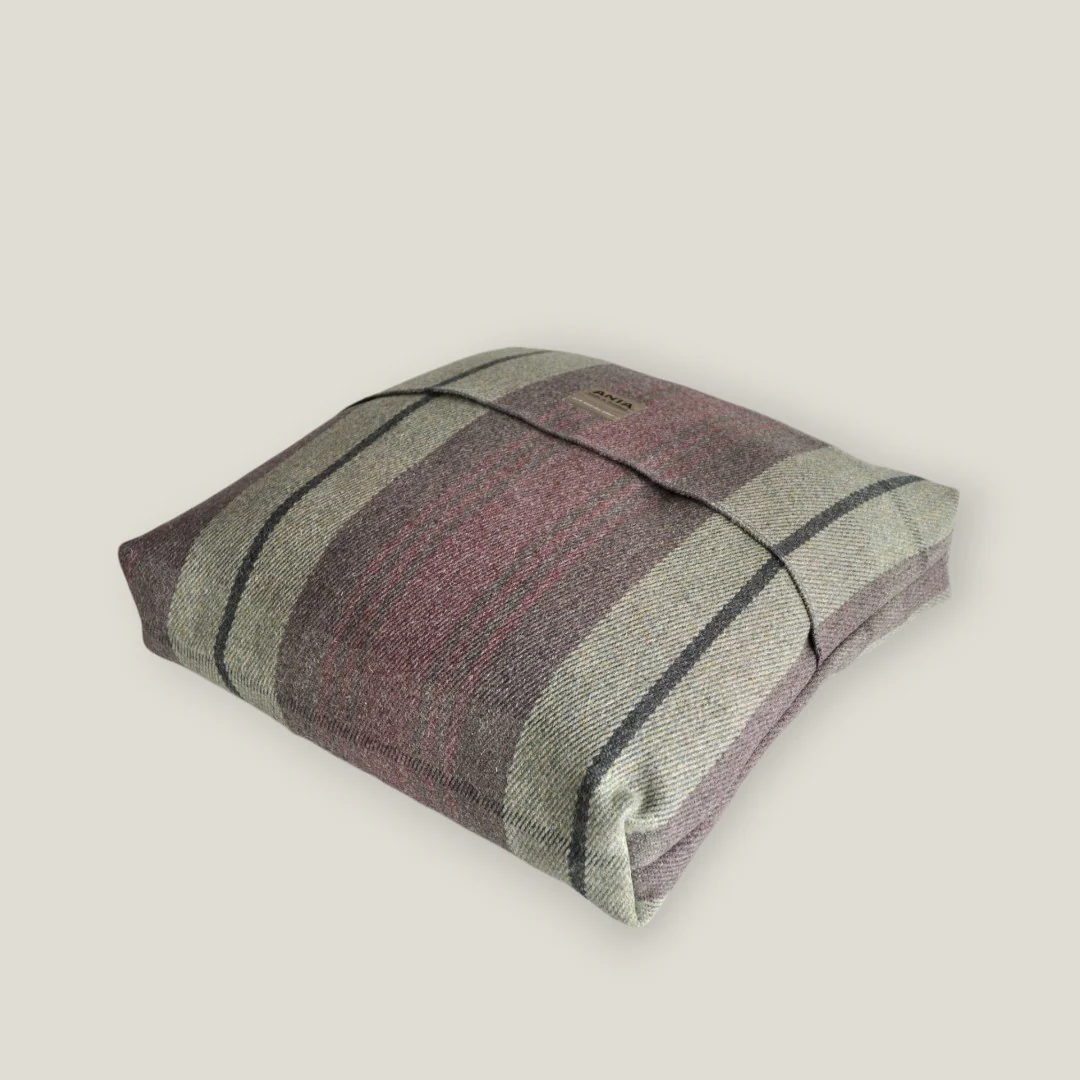 Cawdor Pet Bed - Image 3