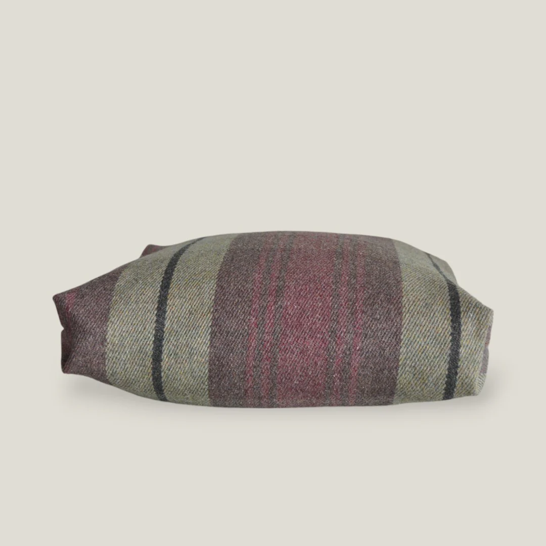 Cawdor Pet Bed - Image 4