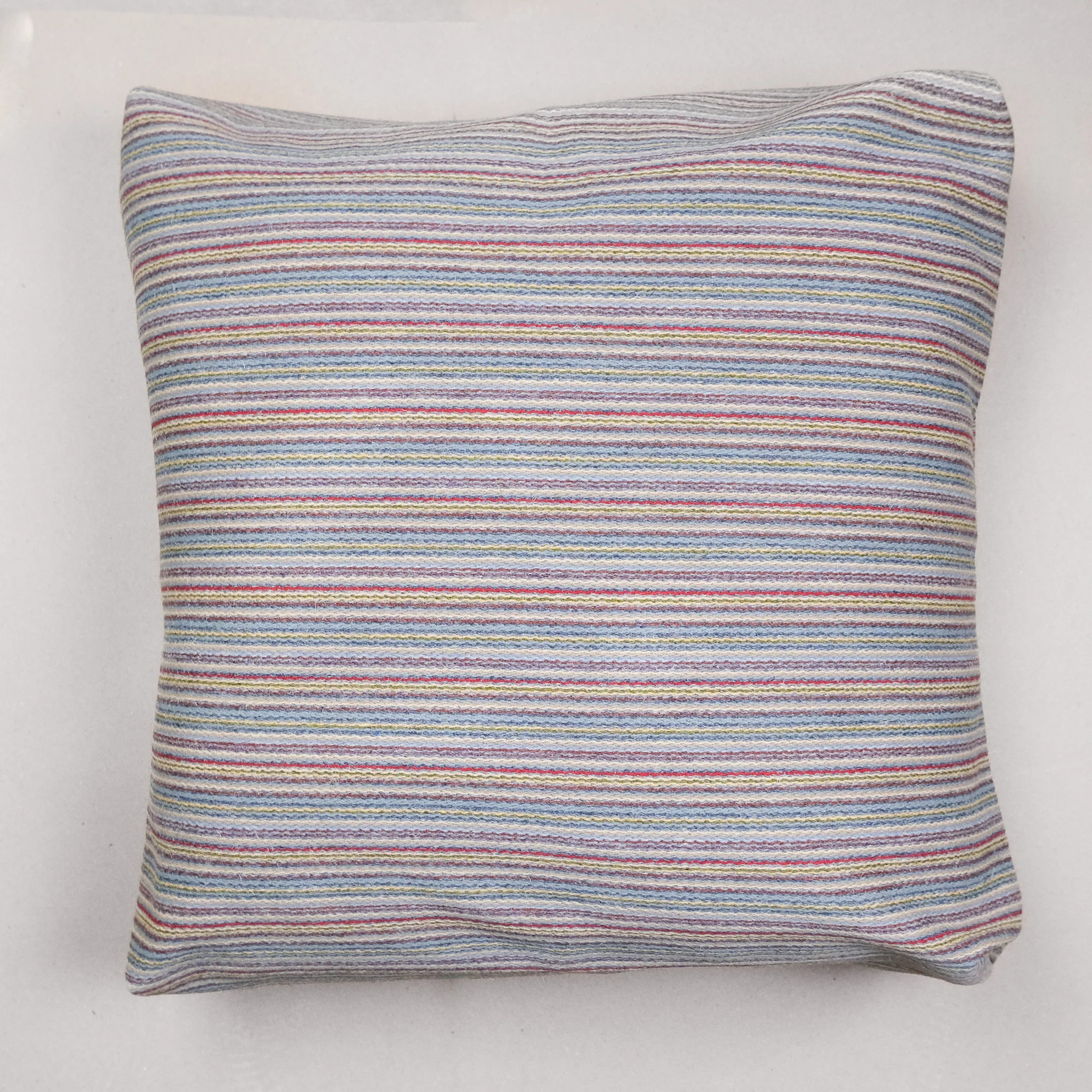 Colonsay Pet Bed & Lead - Image 3