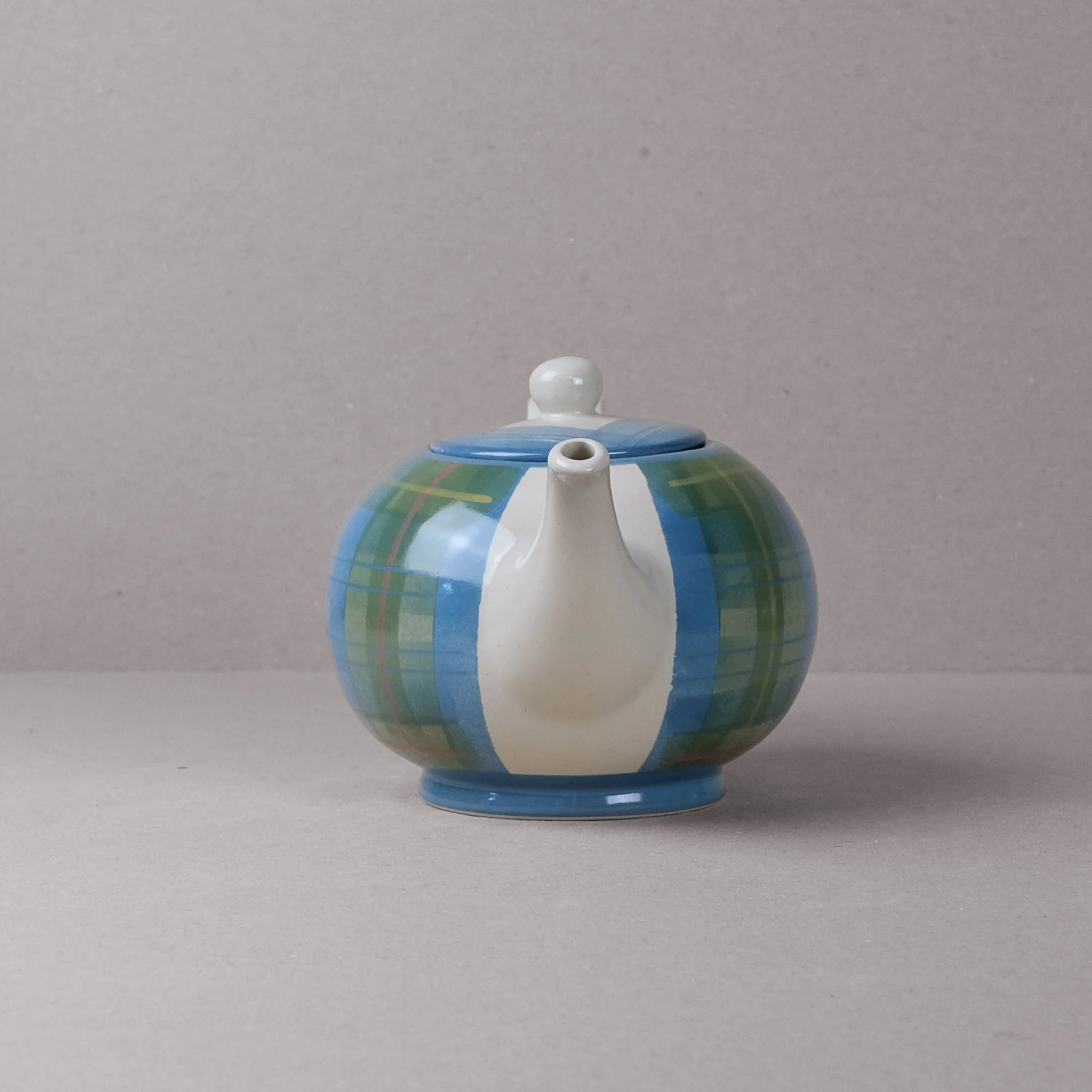 Donina Stewart Large Teapot - Image 4