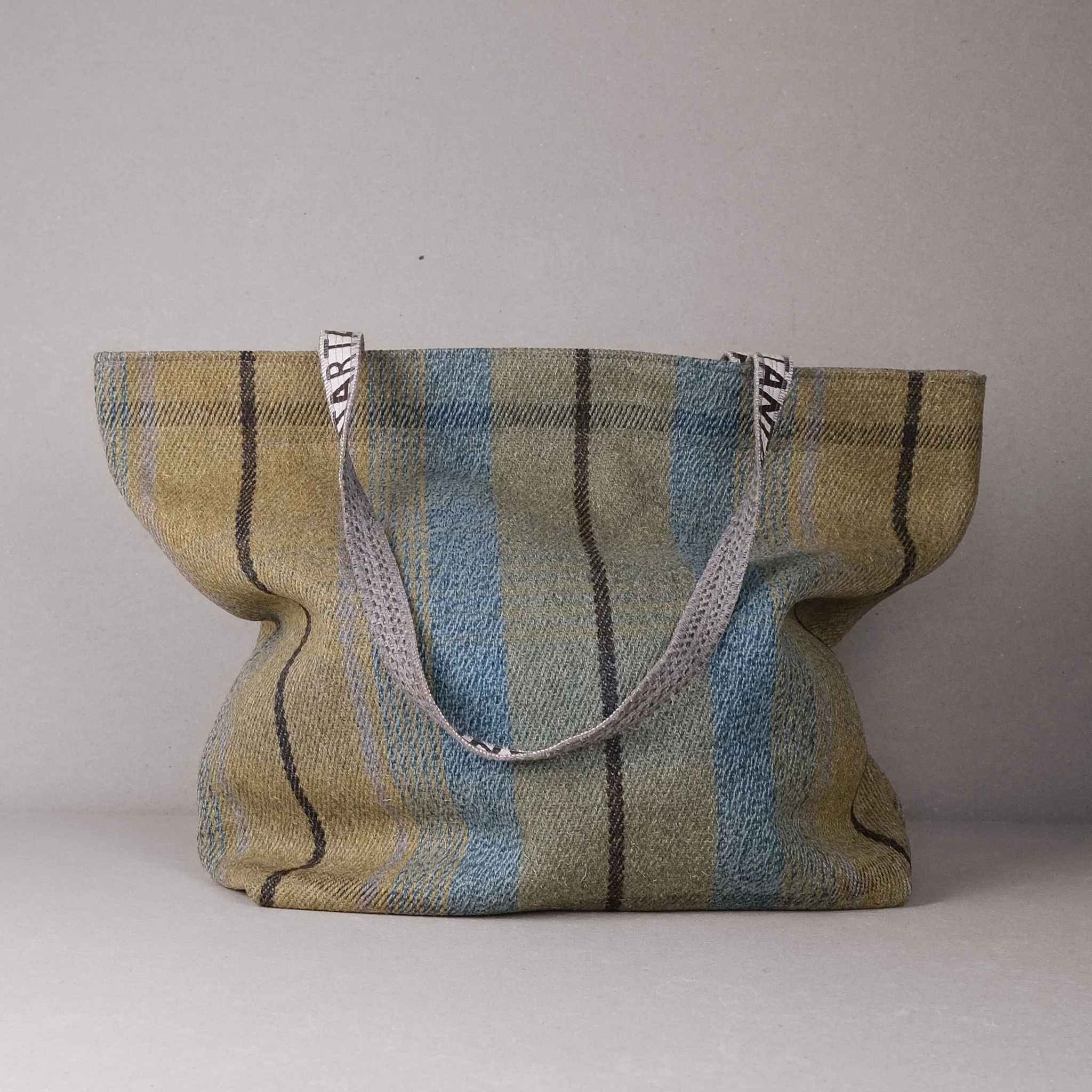 Duncan Macgillivray Travel Bag & Tote Set - Image 2