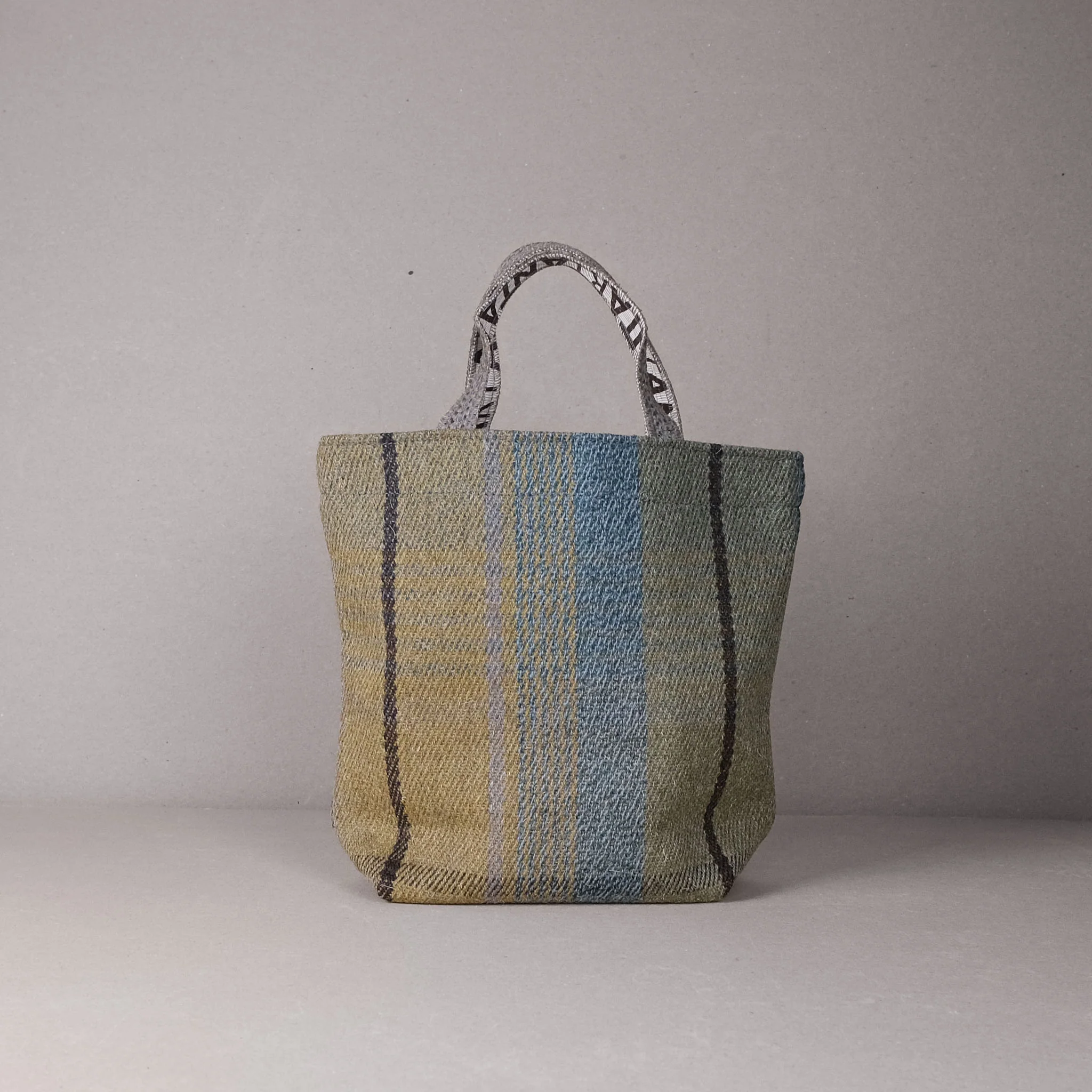Duncan Macgillivray Travel Bag & Tote Set - Image 3