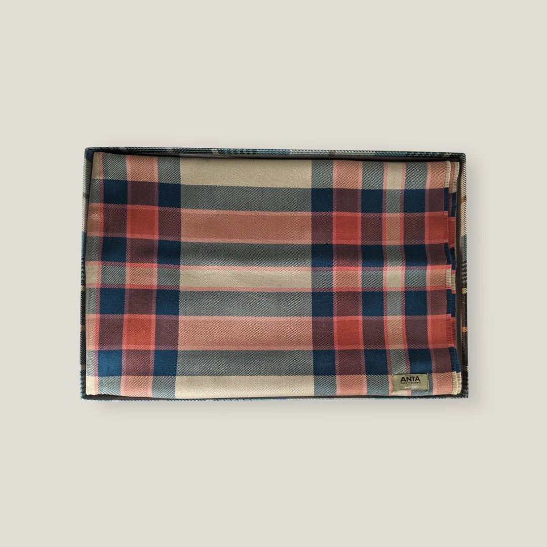 Flora Stewart Silk - Image 5