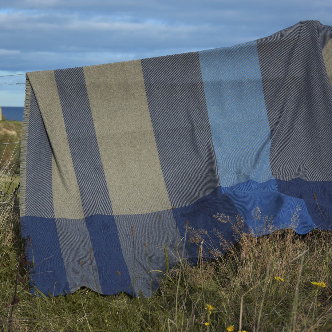 Francesca Leibowitz Sky Throw - Image 3