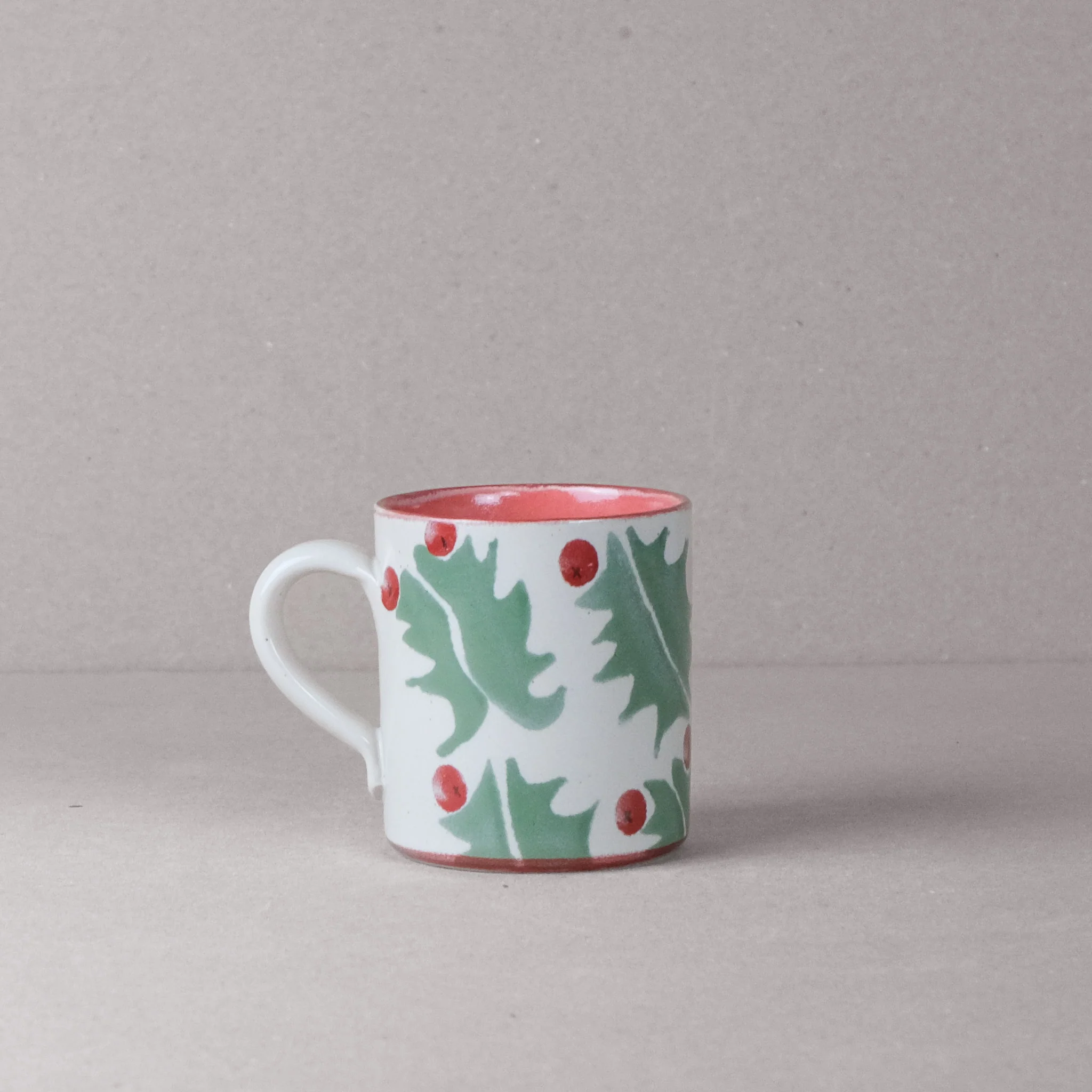 Holly Medium Mug With Hot Chocolate Stirrer - Image 4
