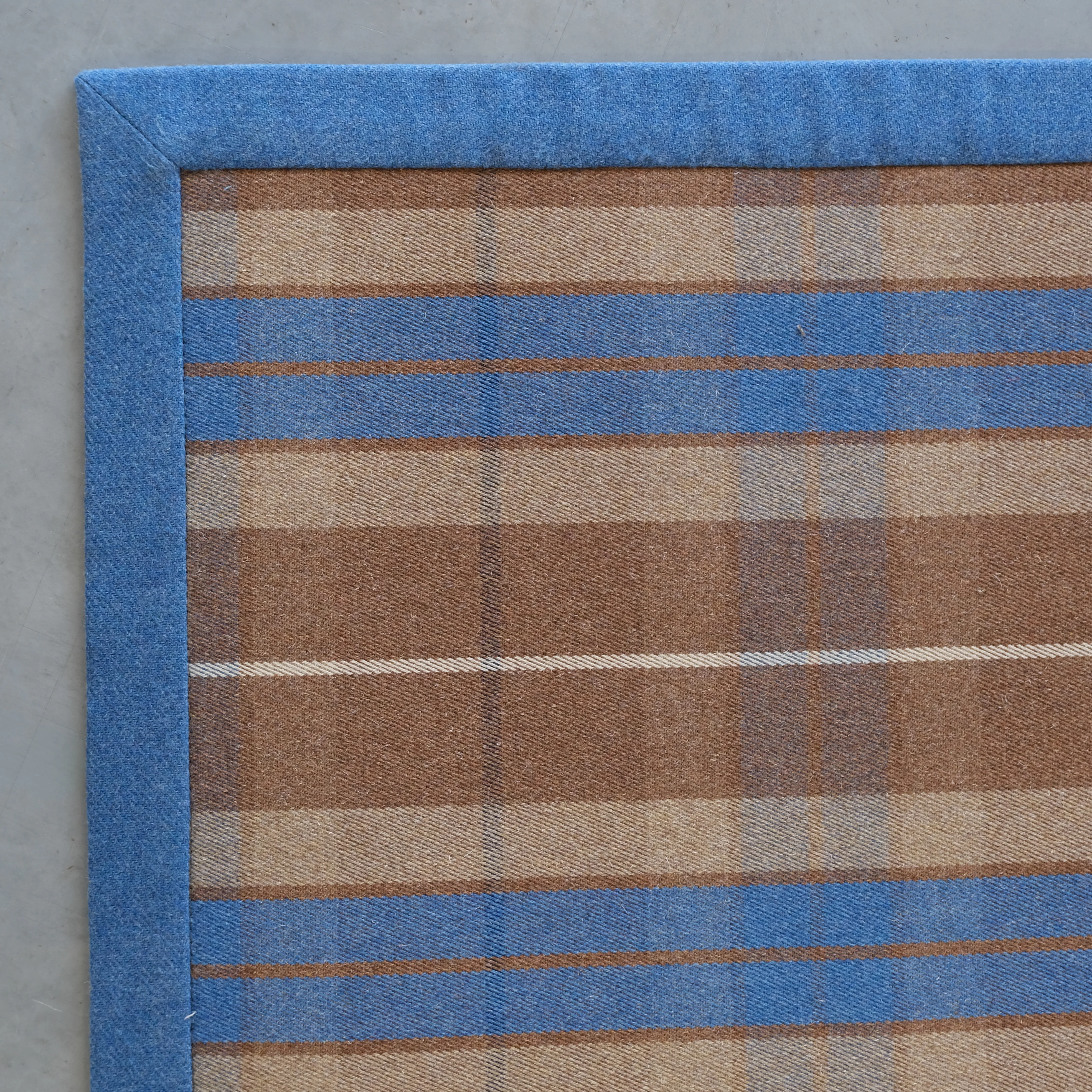 Jamie Fraser Small Rug - Image 3