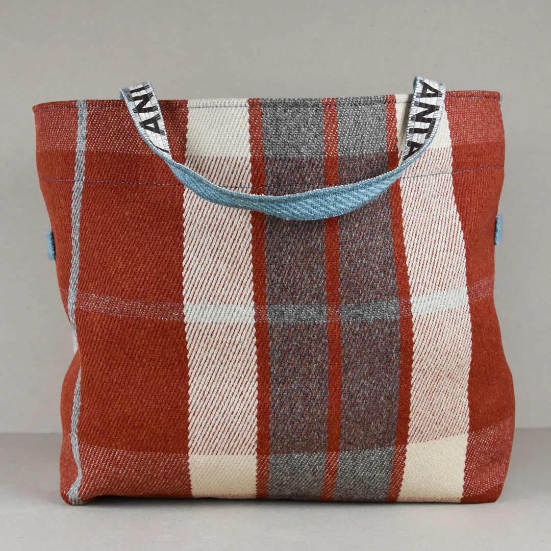 Mary Fraser Log Bag - Image 3