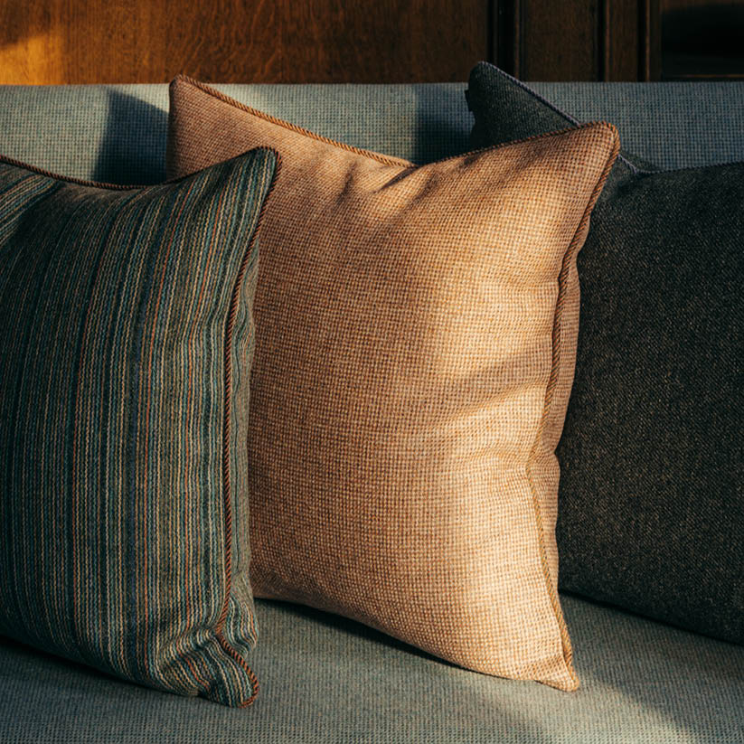 Mull Highland Tweed Zip Cushion - Image 3
