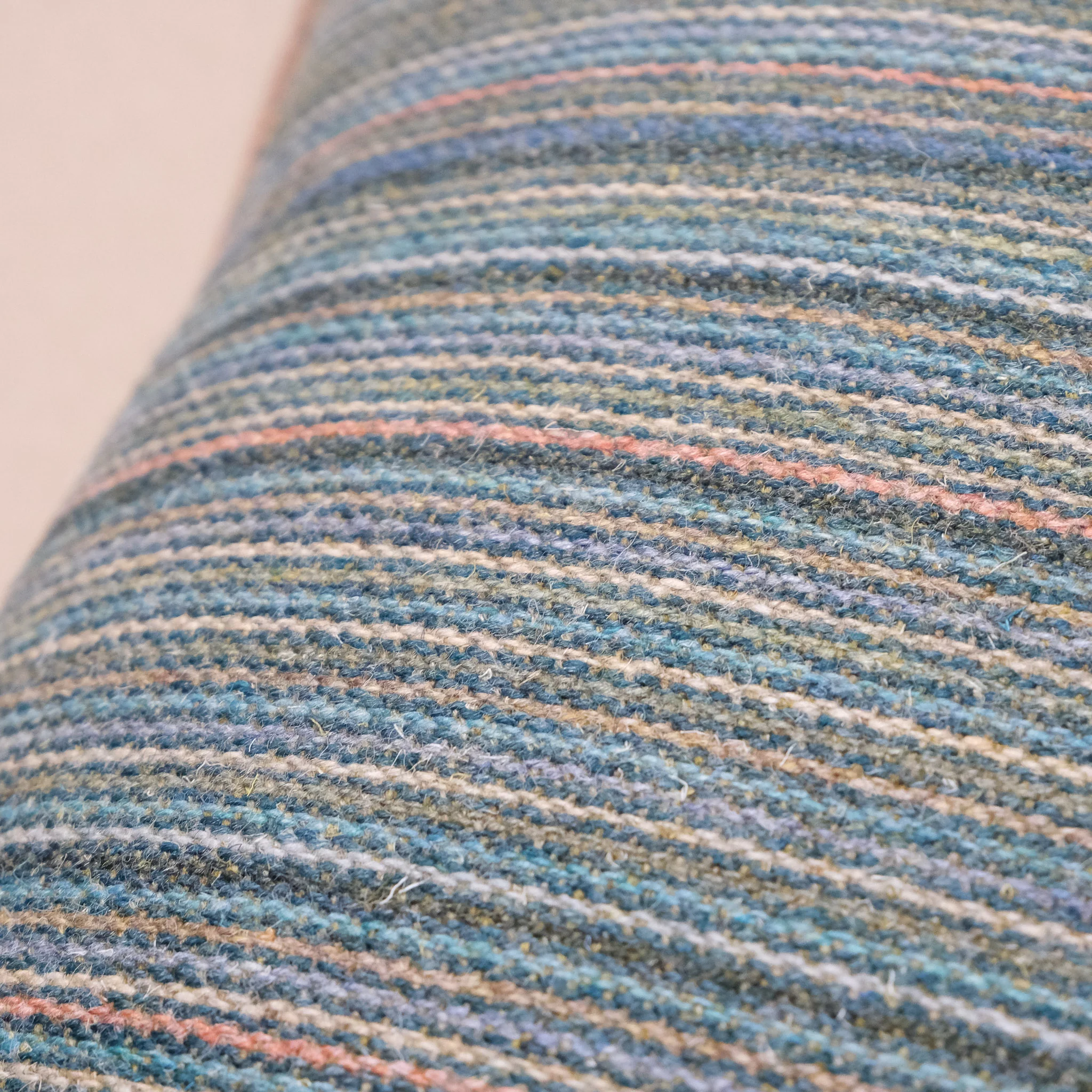 Mull Highland Tweed Zip Cushion - Image 4