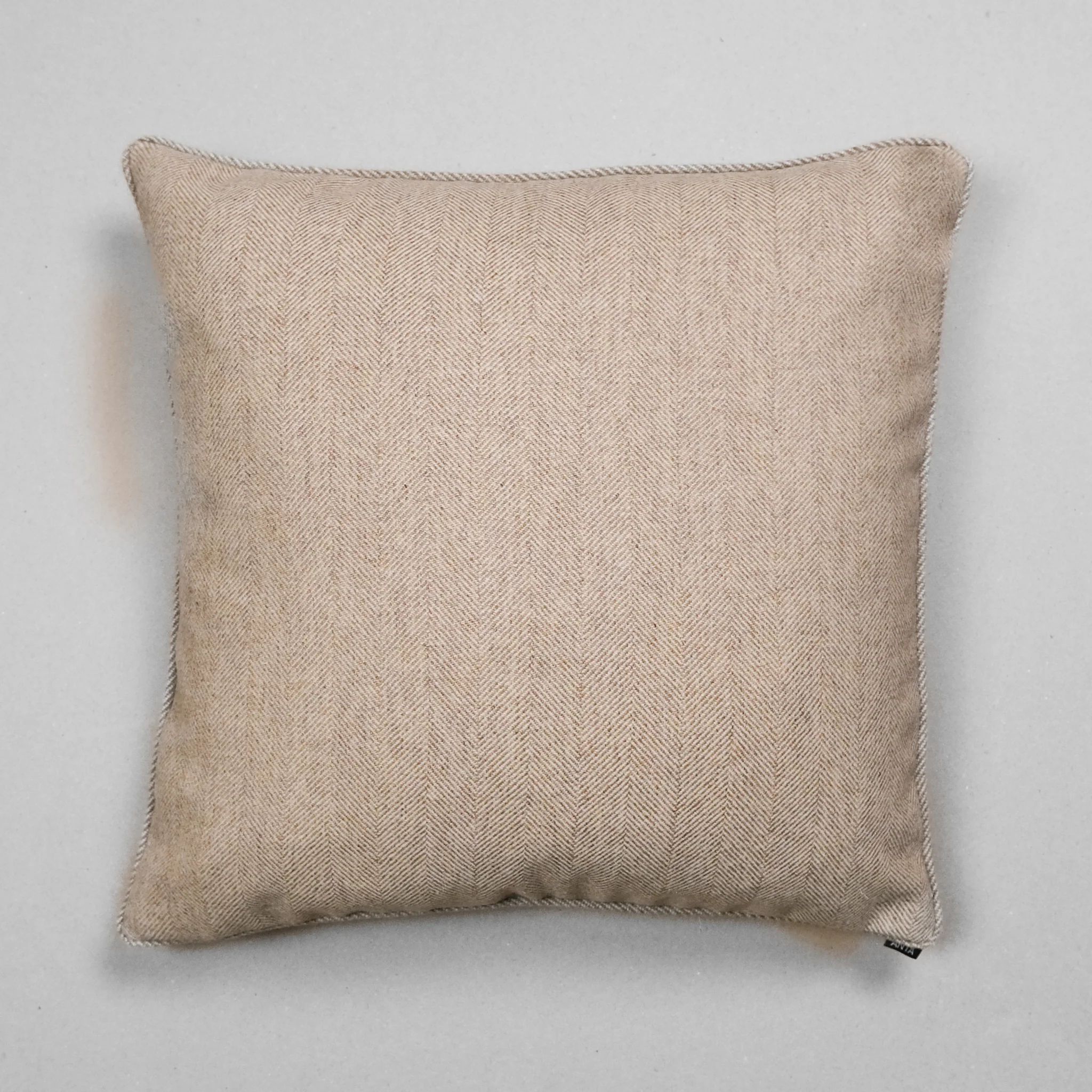 Owl Highland Tweed Zip Cushion