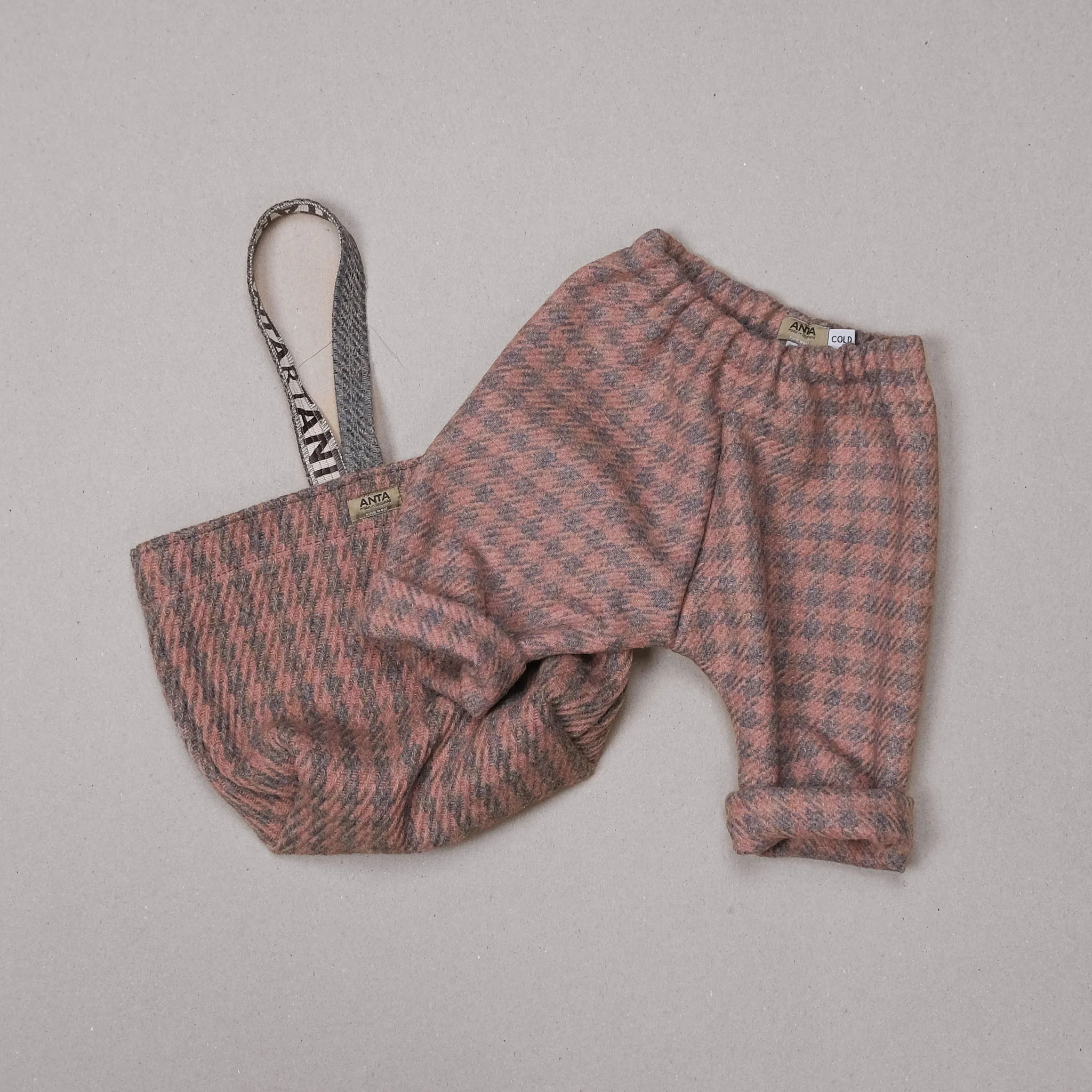 Poolewe Baby Trouser & Hamper Bag Set