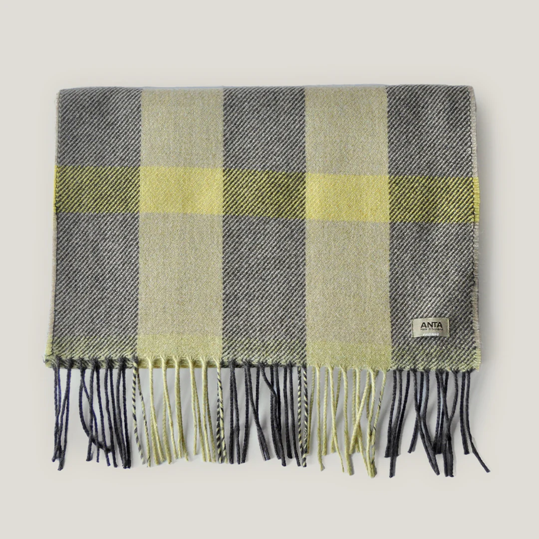 Vitruvius Merino Scarf